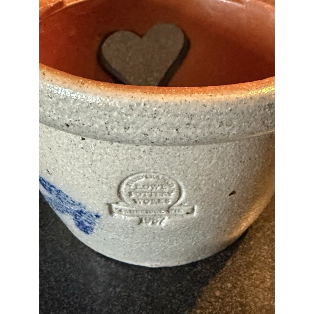 VTG 1987 Rowe Pottery Salt Glazed Blue Heart Hand Thrown Crock Candle Cottage - Picture 2 of 6